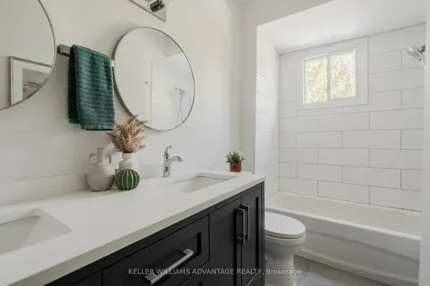 182 Pickering Street Toronto ON M4E 3J8