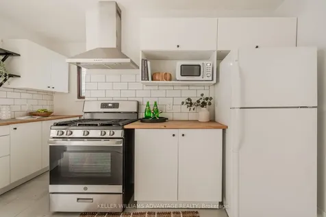 182 Pickering Street Toronto ON M4E 3J8