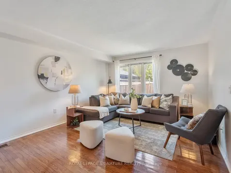 7 Decatur Place Whitby ON L1R 3R1