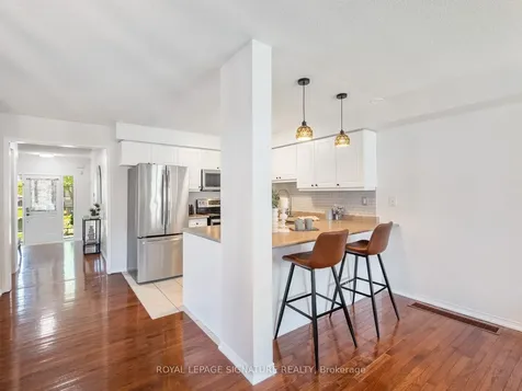 7 Decatur Place Whitby ON L1R 3R1