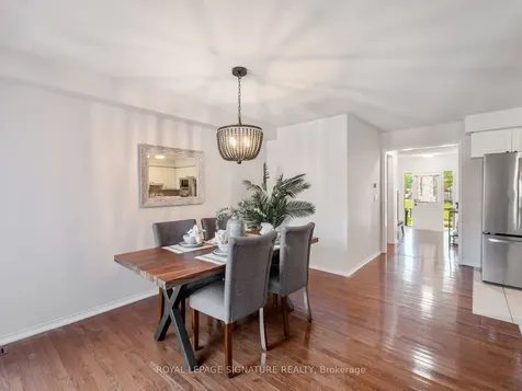7 Decatur Place Whitby ON L1R 3R1