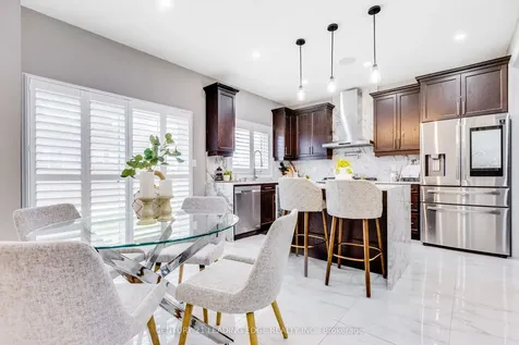 228 Fleetwood Drive Oshawa ON L1K 3E7