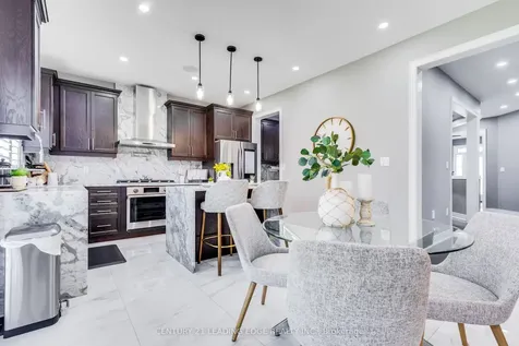 228 Fleetwood Drive Oshawa ON L1K 3E7