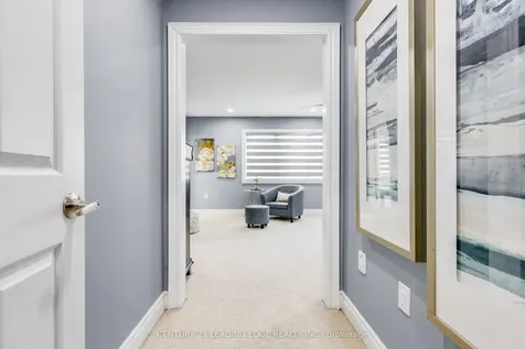 228 Fleetwood Drive Oshawa ON L1K 3E7