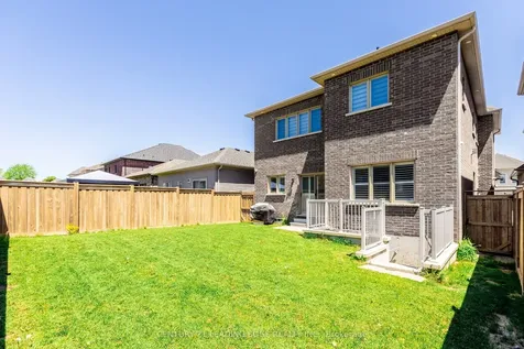 228 Fleetwood Drive Oshawa ON L1K 3E7