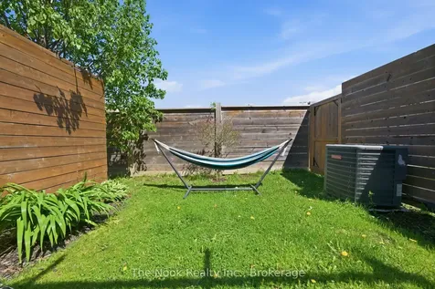75 Magpie Way Whitby ON L1N 0K5