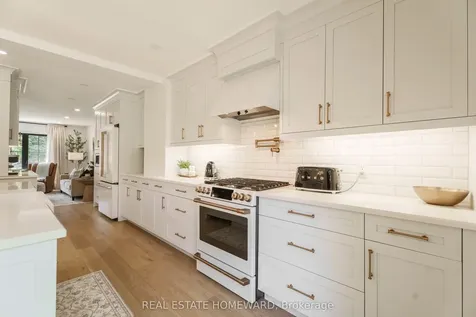 27 Avalon Boulevard Toronto ON M1N 3J1