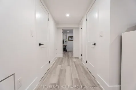 27 Avalon Boulevard Toronto ON M1N 3J1