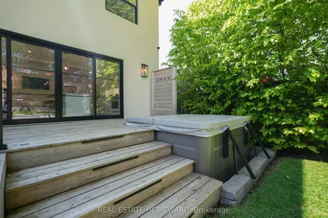 27 Avalon Boulevard Toronto ON M1N 3J1