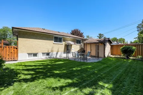 14 Farmbrook Road Toronto ON M1J 2S4