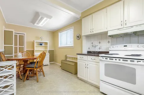 14 Farmbrook Road Toronto ON M1J 2S4