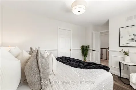 9 Hanover Court Whitby ON L1N 7J1