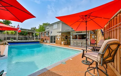 97 Clover Ridge Drive E Ajax ON L1S 1H1