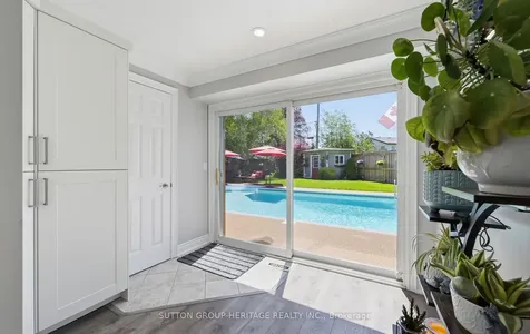 97 Clover Ridge Drive E Ajax ON L1S 1H1