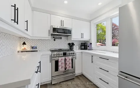 97 Clover Ridge Drive E Ajax ON L1S 1H1