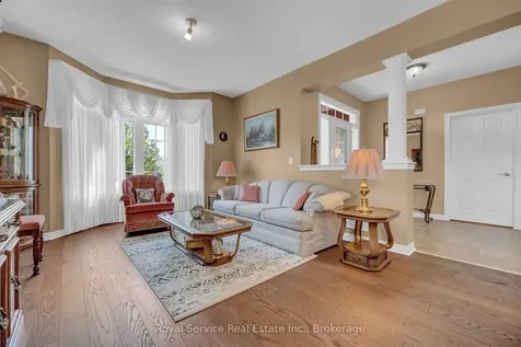 18 Dolan Court Clarington ON L1C 5P7