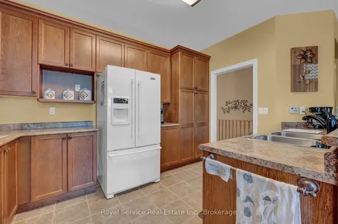 18 Dolan Court Clarington ON L1C 5P7