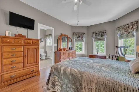 18 Dolan Court Clarington ON L1C 5P7