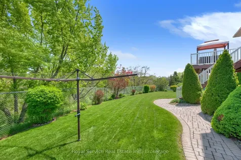 18 Dolan Court Clarington ON L1C 5P7