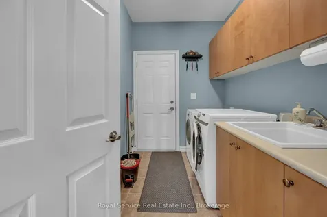 18 Dolan Court Clarington ON L1C 5P7
