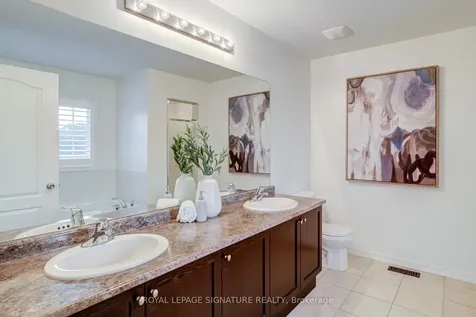 60 Ross Wright Avenue Clarington ON L1C 3K7