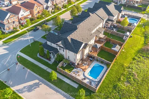 60 Ross Wright Avenue Clarington ON L1C 3K7