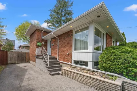 16 Shrewsbury Square Toronto ON M1T 1L2