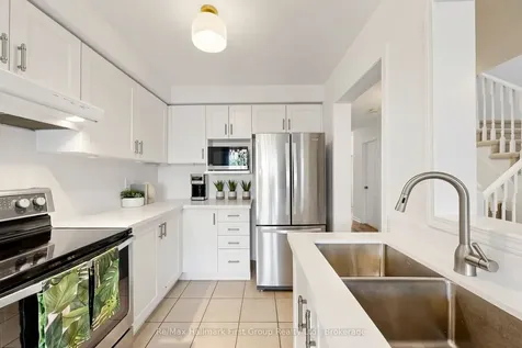 27 Robideau Place Whitby ON L1R 3G6