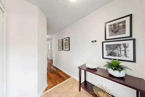 27 Robideau Place Whitby ON L1R 3G6