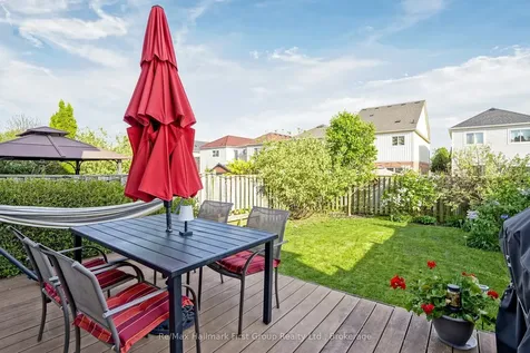 27 Robideau Place Whitby ON L1R 3G6