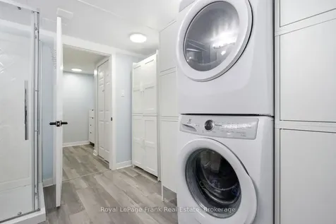1100 Oxford Street Oshawa ON L1J 6G4