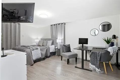 1100 Oxford Street Oshawa ON L1J 6G4
