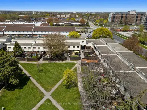 1100 Oxford Street Oshawa ON L1J 6G4