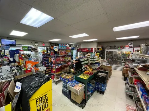 367 Pitfield Road Toronto ON M1S 3E5