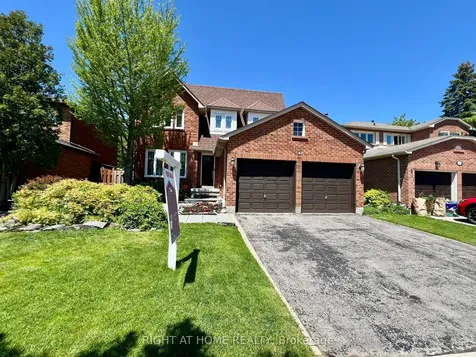 4 Silverbirch Place Whitby ON L1R 1X7