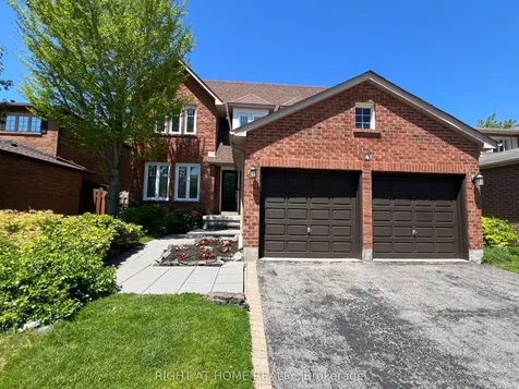 4 Silverbirch Place Whitby ON L1R 1X7