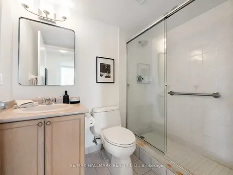 1797 Queen Street E Toronto ON M4L 3Y5