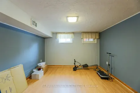 12 Trinnell Boulevard Toronto ON M1L 1S7