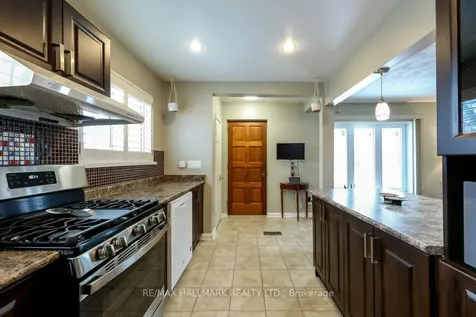 12 Trinnell Boulevard Toronto ON M1L 1S7