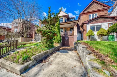 10 Redwood Avenue Toronto ON M4L 2S6