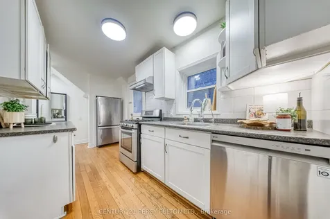 10 Redwood Avenue Toronto ON M4L 2S6