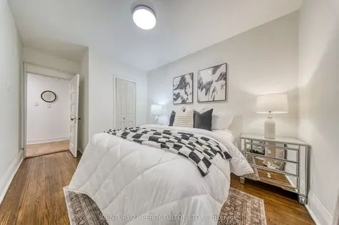 10 Redwood Avenue Toronto ON M4L 2S6