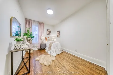 10 Redwood Avenue Toronto ON M4L 2S6