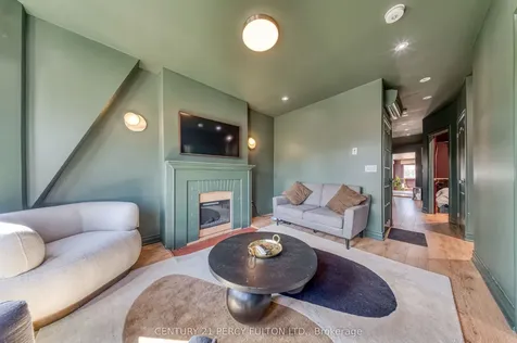 10 Redwood Avenue Toronto ON M4L 2S6