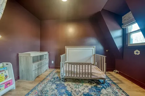 10 Redwood Avenue Toronto ON M4L 2S6