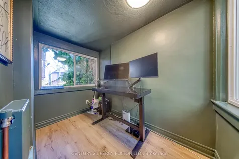 10 Redwood Avenue Toronto ON M4L 2S6