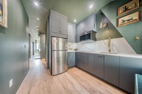 10 Redwood Avenue Toronto ON M4L 2S6