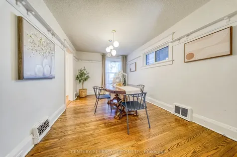 10 Redwood Avenue Toronto ON M4L 2S6