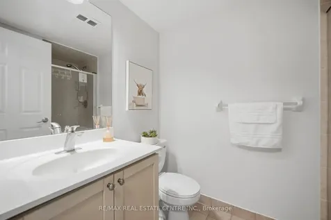 61 Town Centre Court Toronto ON M1P 5C5