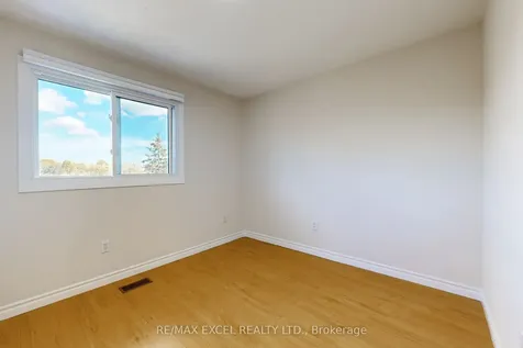 24 Fundy Bay Boulevard Toronto ON M1W 3A4
